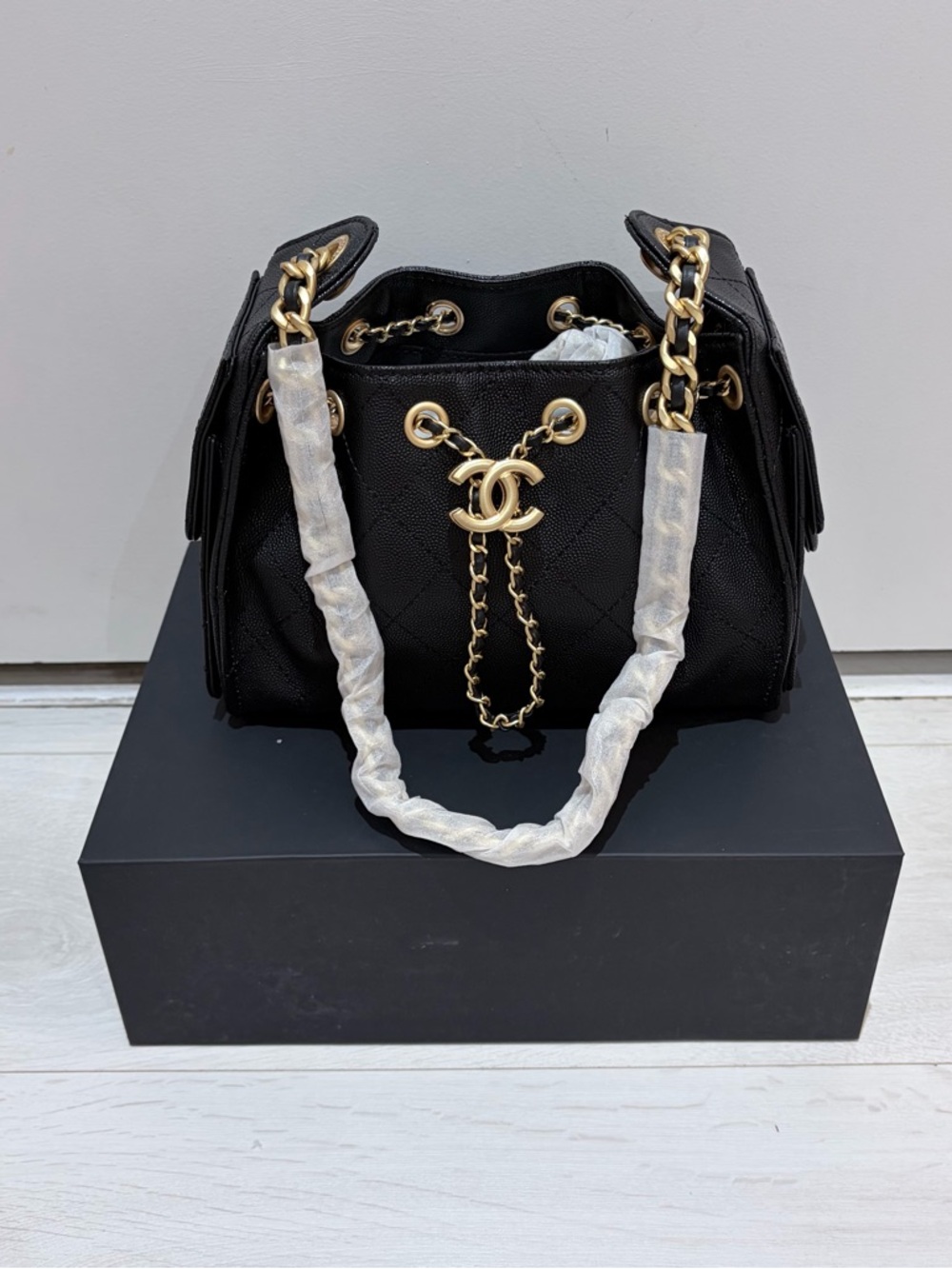 Chanel 25 mini bag - Black caviar